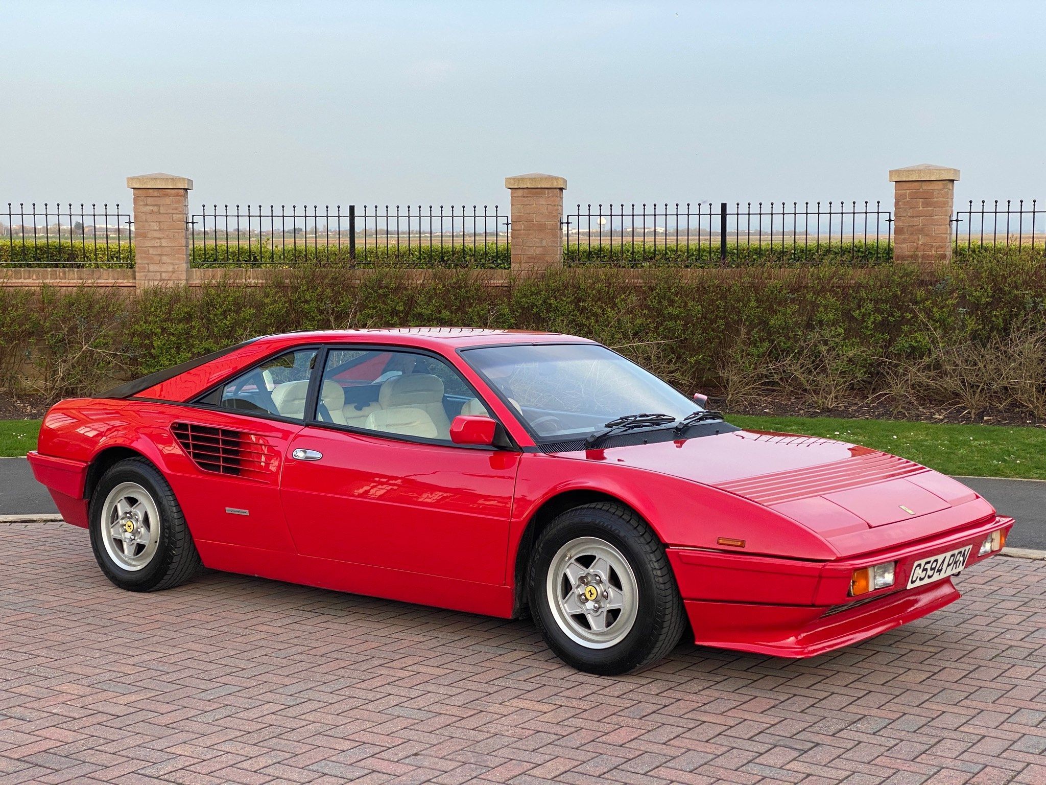 Ferrari Mondial